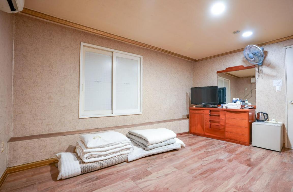 K Motel Daeyeon 釜山 外观 照片
